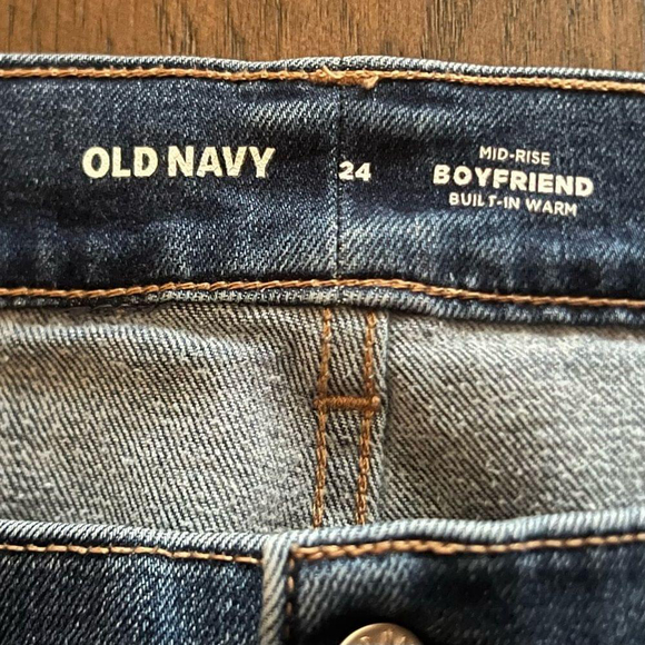 Cropped Mid-Rise Built-In Warm Boyfriend Jeans - Picture 3 of 3